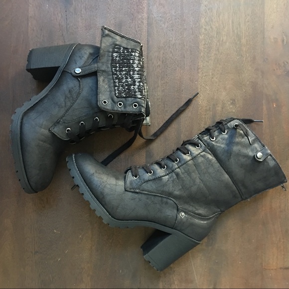 Black Heeled Boots - Picture 4 of 12